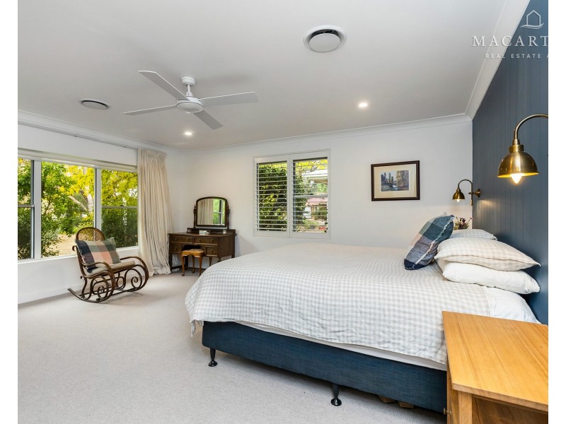 11 Hakea Place, Springvale NSW 2650