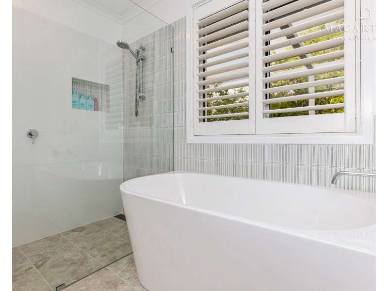 11 Hakea Place, Springvale NSW 2650