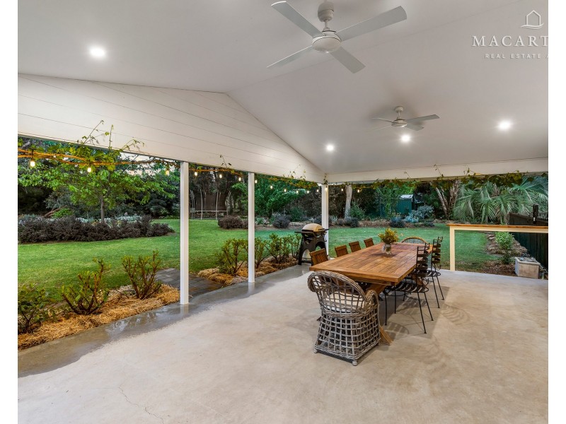 11 Hakea Place, Springvale NSW 2650