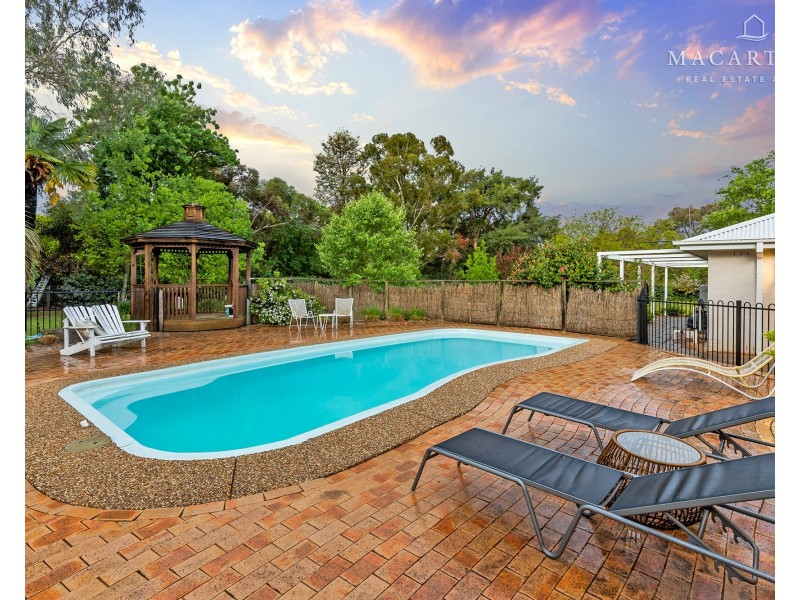 11 Hakea Place, Springvale NSW 2650