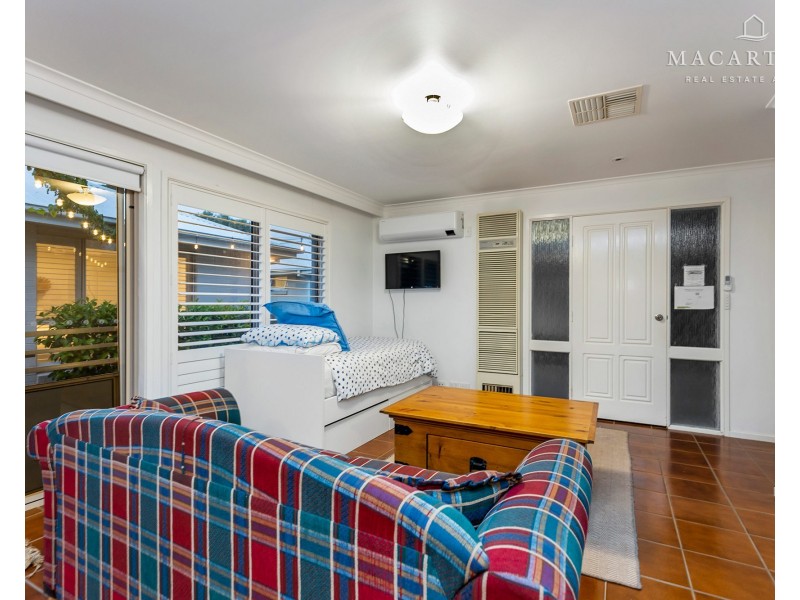 11 Hakea Place, Springvale NSW 2650