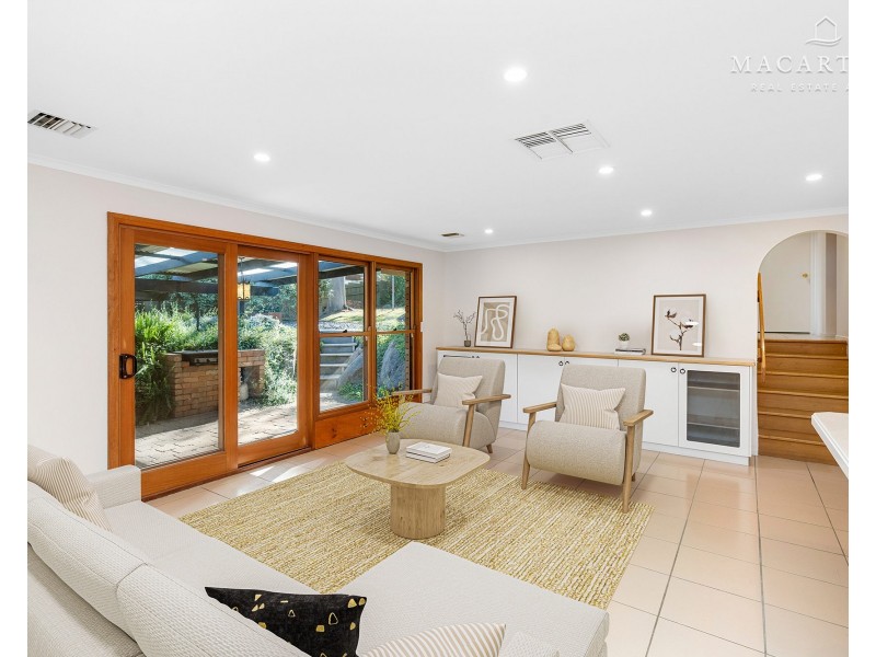 34 Churchill Avenue, Kooringal NSW 2650