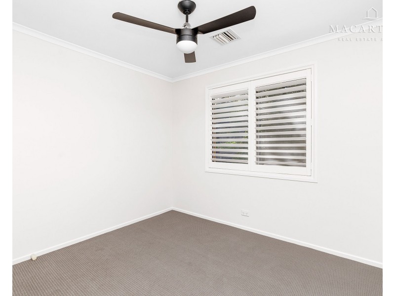 34 Churchill Avenue, Kooringal NSW 2650