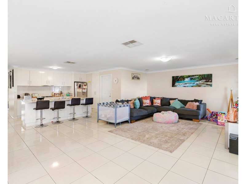 72 Mima Street, Glenfield Park NSW 2650