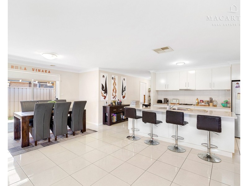 72 Mima Street, Glenfield Park NSW 2650