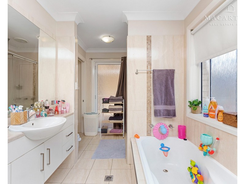 72 Mima Street, Glenfield Park NSW 2650