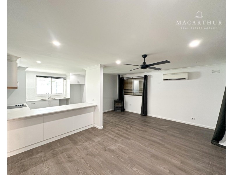 14 Temerloh Avenue, Mount Austin NSW 2650