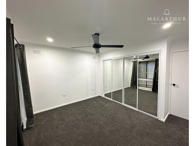 14 Temerloh Avenue, Mount Austin NSW 2650