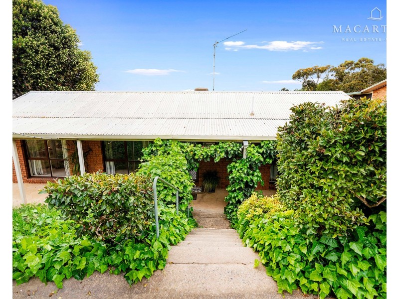 101 Lake Albert Road, Kooringal NSW 2650
