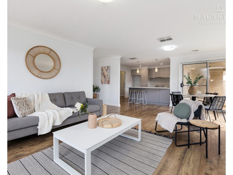 4 Zara Street, Gobbagombalin NSW 2650