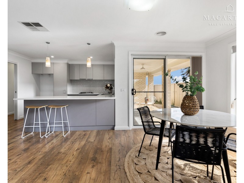 4 Zara Street, Gobbagombalin NSW 2650
