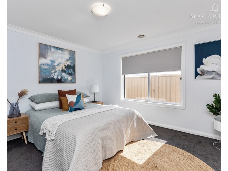 4 Zara Street, Gobbagombalin NSW 2650