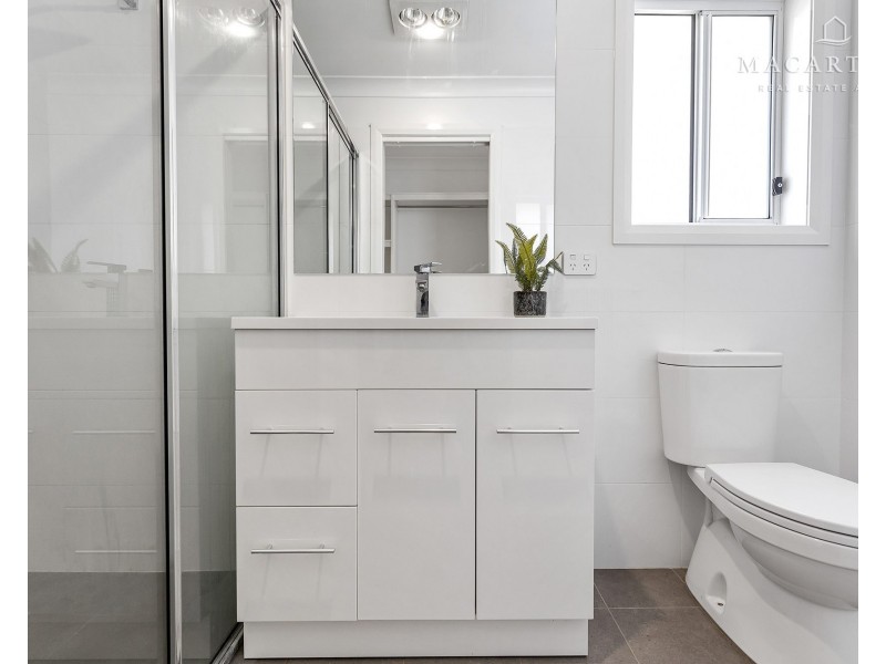 4 Zara Street, Gobbagombalin NSW 2650