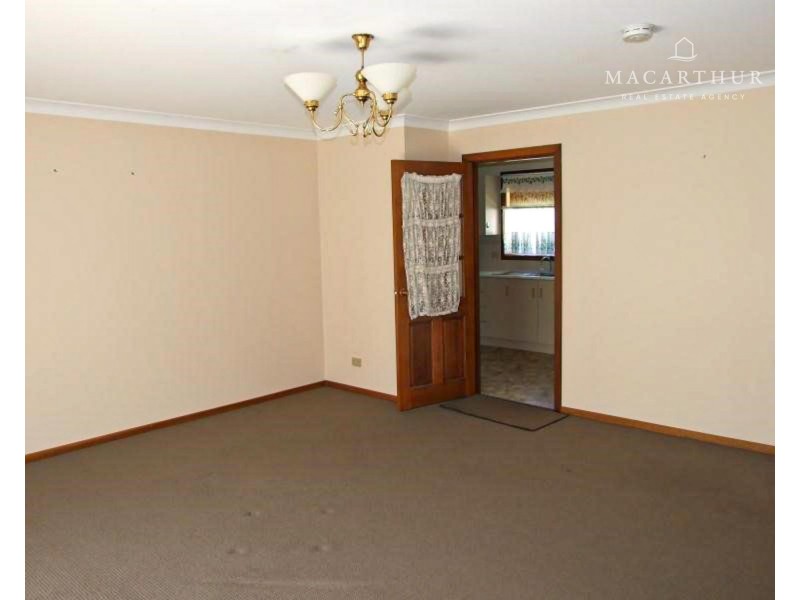 2/19 Harrier Street, Estella NSW 2650