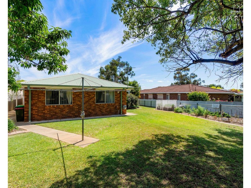 15 Overdale Drive, Bourkelands NSW 2650
