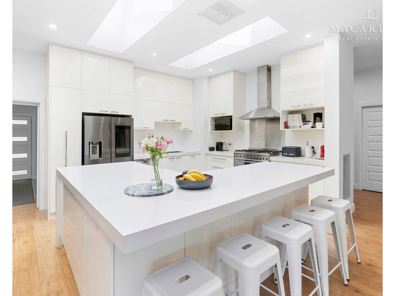 62 Graham Street, Lake Albert NSW 2650