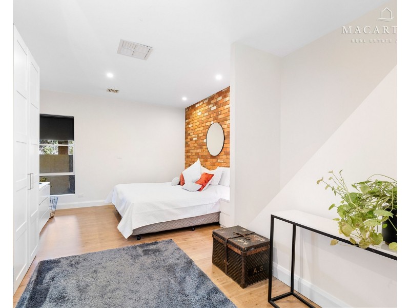 62 Graham Street, Lake Albert NSW 2650