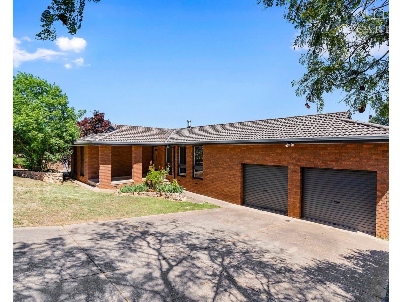 8 Amsterdam Crescent, Tolland NSW 2650