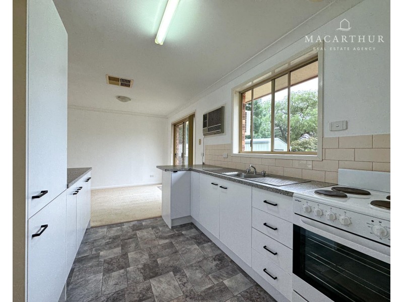 18A Gunn Drive, Estella NSW 2650