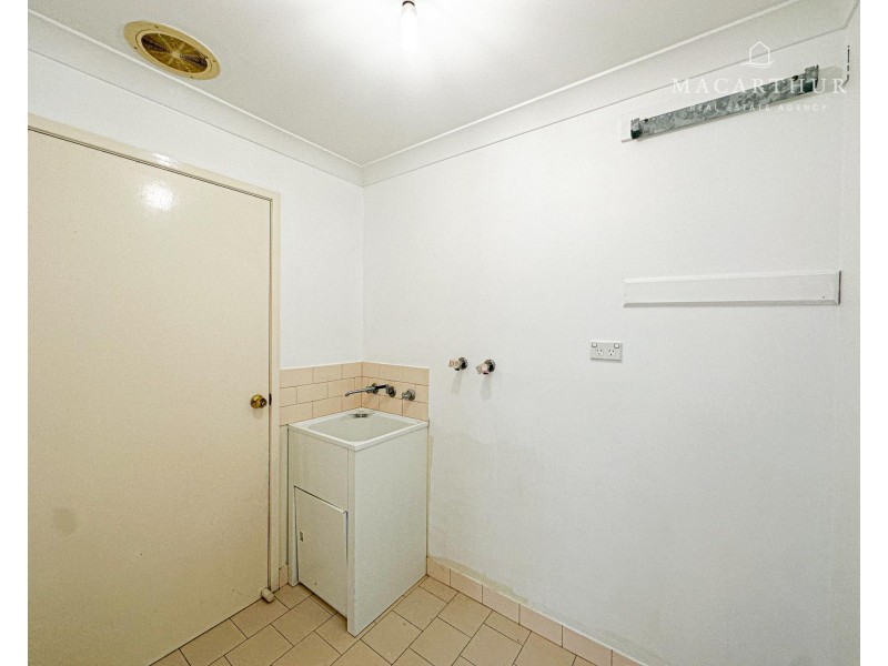 18A Gunn Drive, Estella NSW 2650