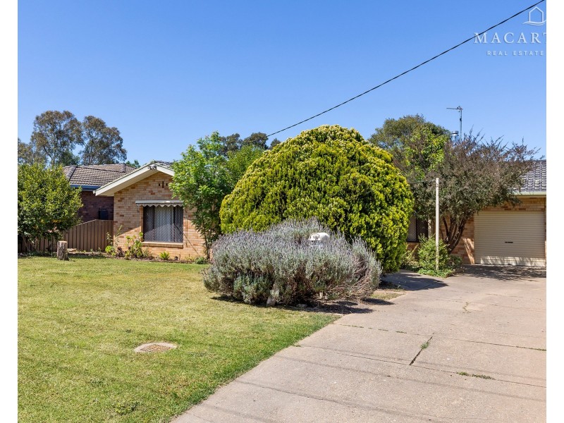 25 Willow Street, Kooringal NSW 2650
