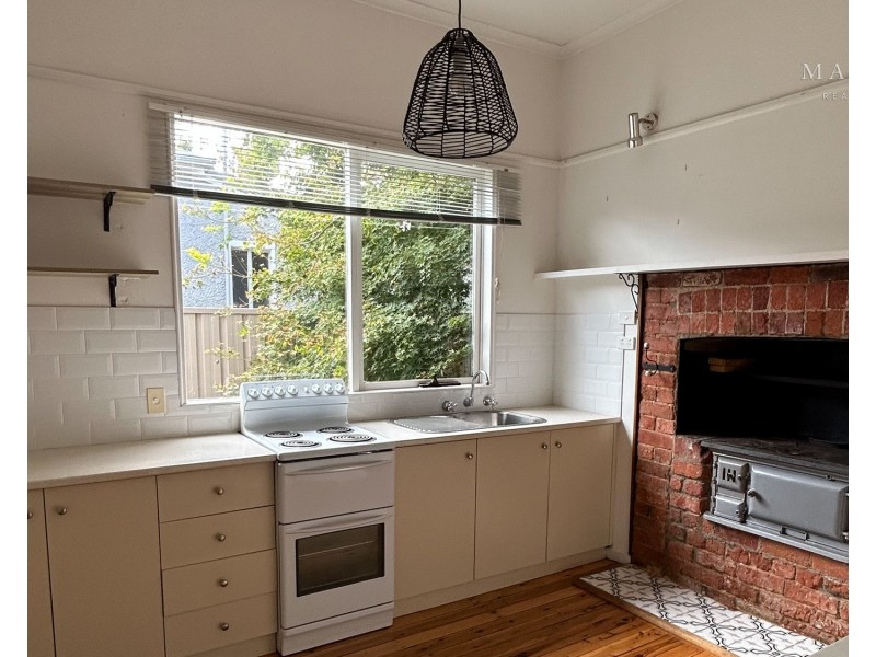 10 Travers Street, Wagga Wagga NSW 2650