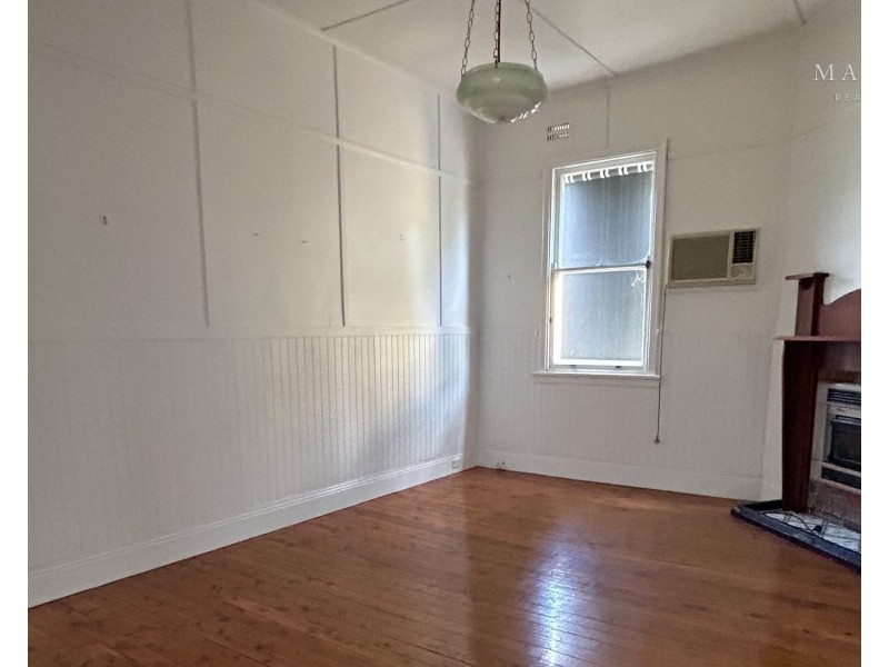 10 Travers Street, Wagga Wagga NSW 2650