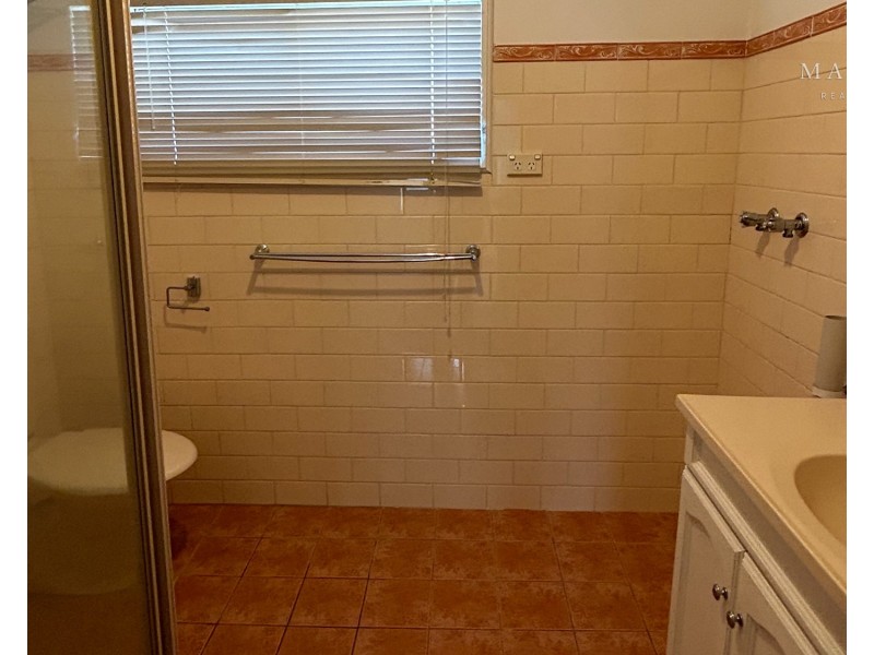 10 Travers Street, Wagga Wagga NSW 2650