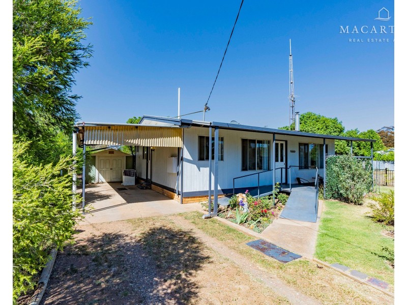 31 Loch Street, Ganmain NSW 2702