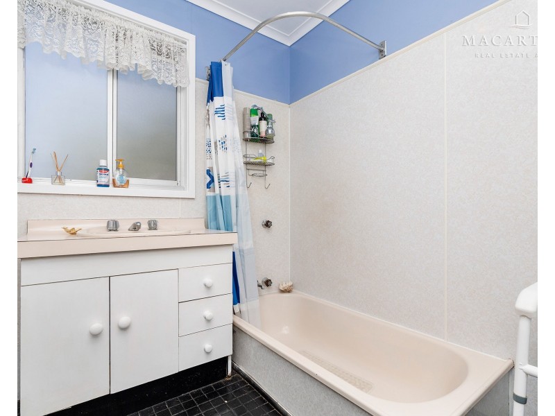 31 Loch Street, Ganmain NSW 2702