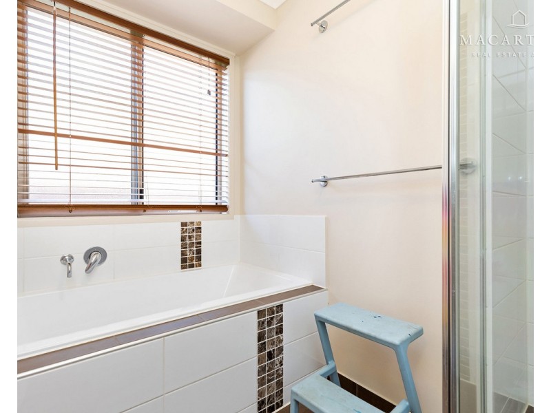 16 Kurrajong Avenue, Forest Hill NSW 2651