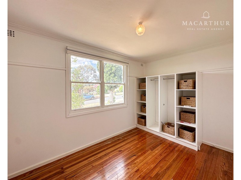 8 Margaret Avenue, Mount Austin NSW 2650