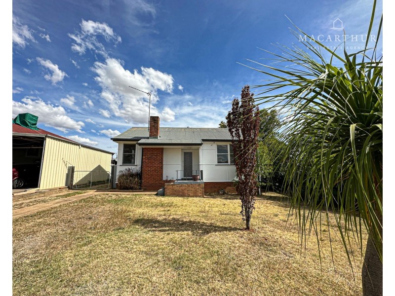 8 Margaret Avenue, Mount Austin NSW 2650