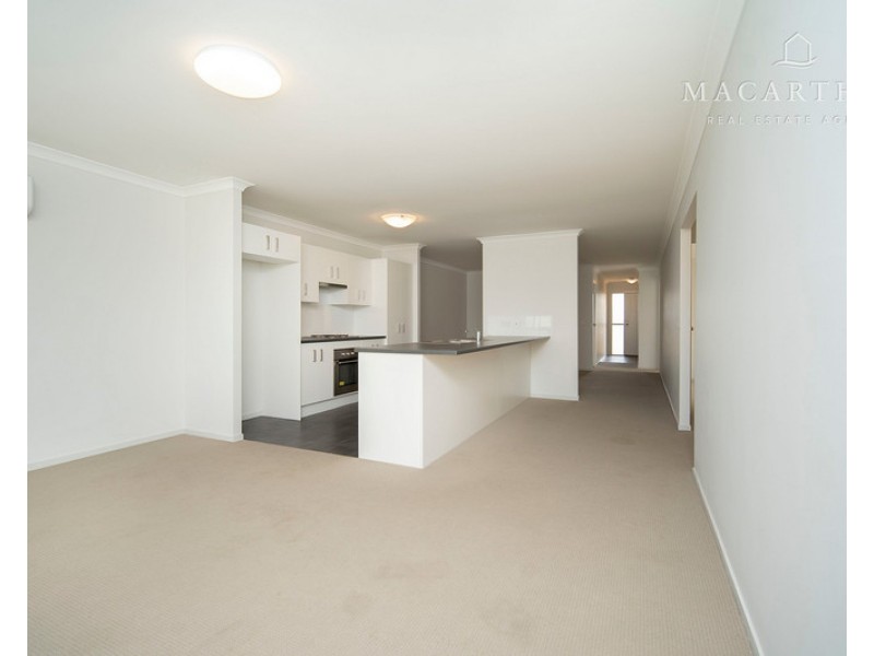 5 Hazelwood Drive, Forest Hill NSW 2651