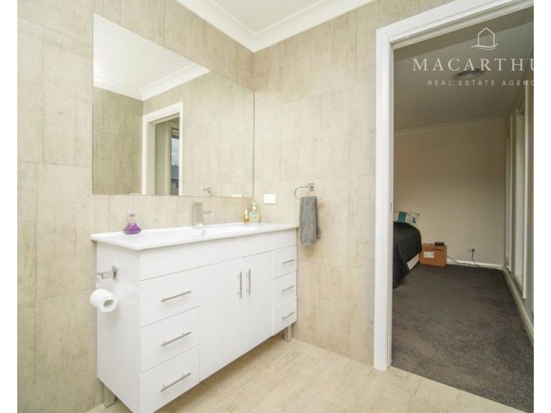19 Goonawarra Street, Gobbagombalin NSW 2650