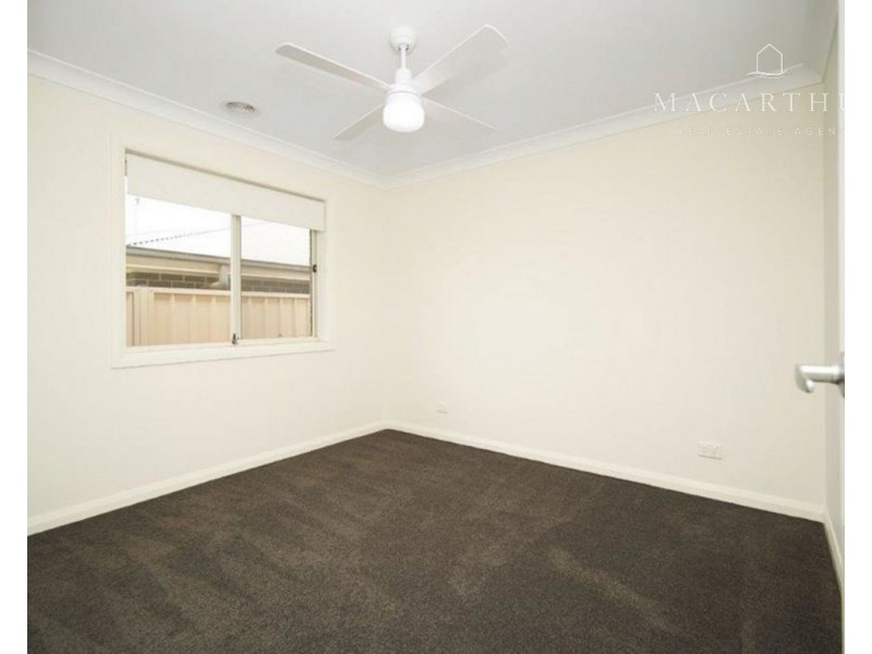 19 Goonawarra Street, Gobbagombalin NSW 2650