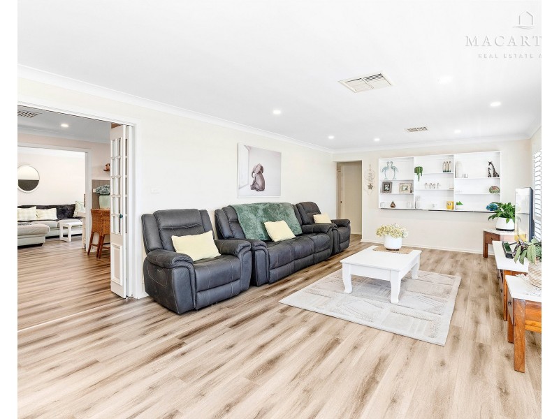2 Andrews Avenue, Kooringal NSW 2650
