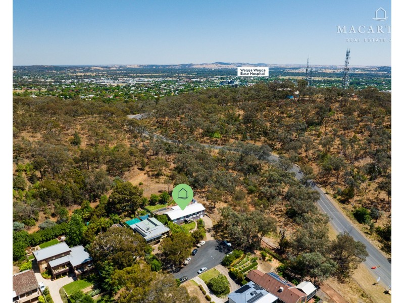 2 Andrews Avenue, Kooringal NSW 2650