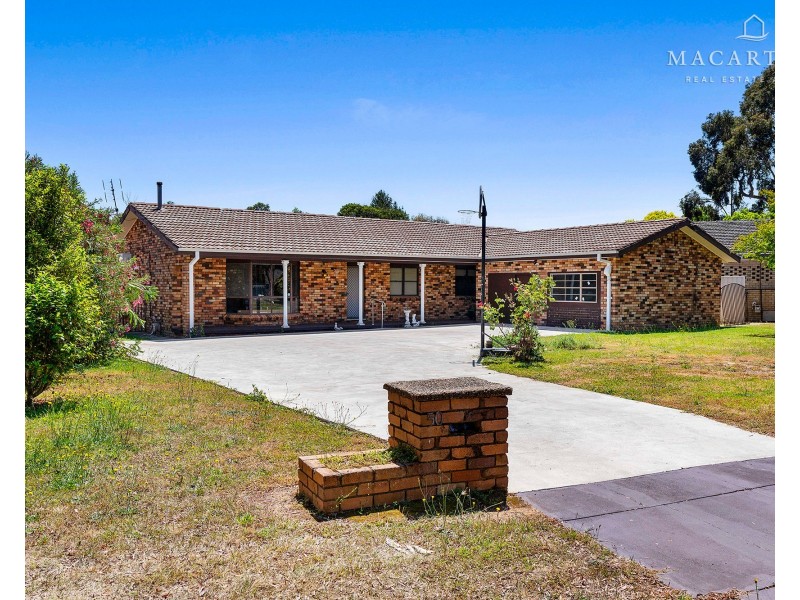 50 Balmoral Crescent, Lake Albert NSW 2650
