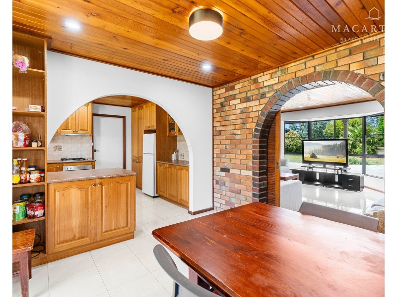 50 Balmoral Crescent, Lake Albert NSW 2650