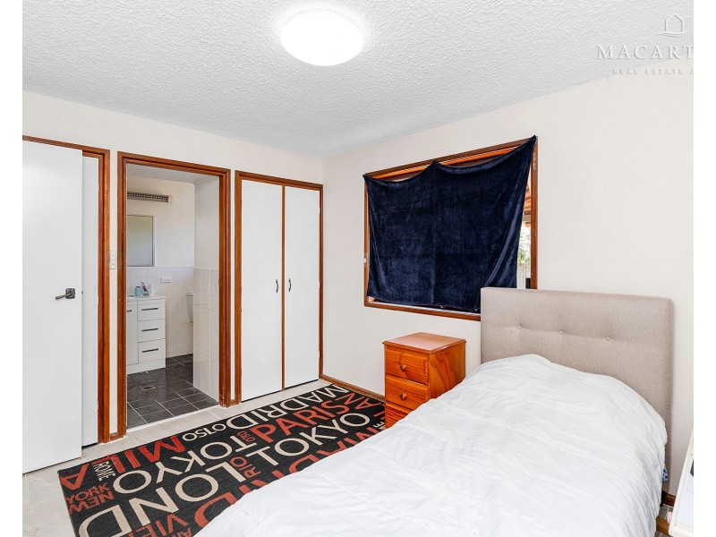 50 Balmoral Crescent, Lake Albert NSW 2650