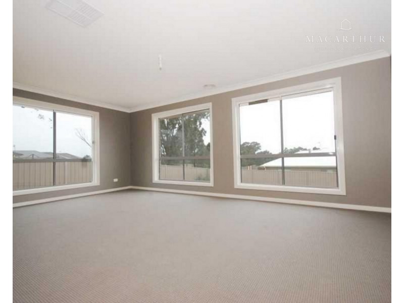 29 Wellington Avenue, Tatton NSW 2650