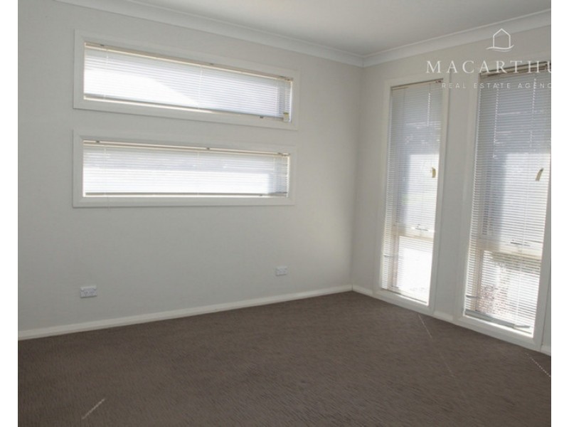 2/31 Barrima Drive, Glenfield Park NSW 2650