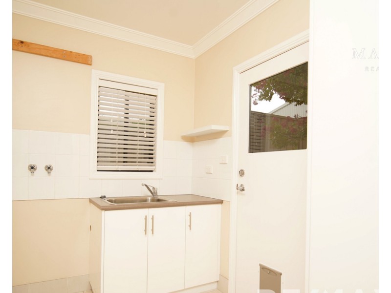 1/7 Bedervale Street, Bourkelands NSW 2650