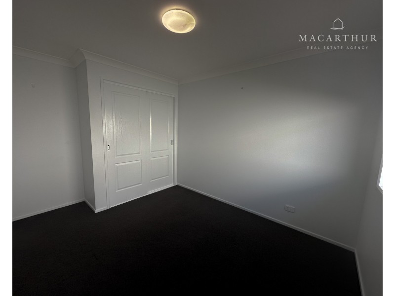 16 Dundale Crescent, Estella NSW 2650