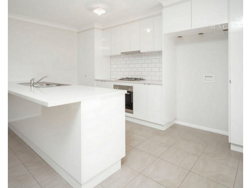 6 Ellerslie Street, Gobbagombalin NSW 2650