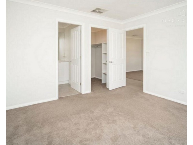 6 Ellerslie Street, Gobbagombalin NSW 2650