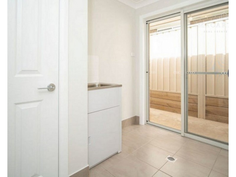 6 Ellerslie Street, Gobbagombalin NSW 2650