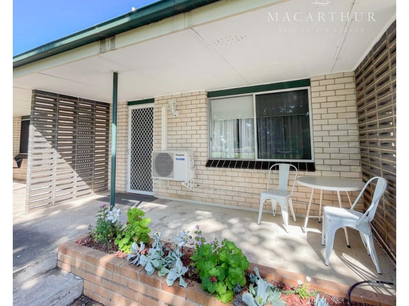 2/1-3 Matthews Street, Lockhart NSW 2656