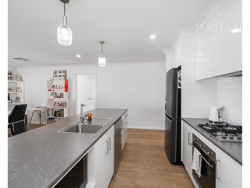 60 Jumbuck Drive, Gobbagombalin NSW 2650